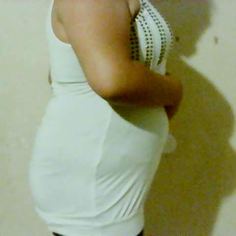 1gray cote 1 white shirt